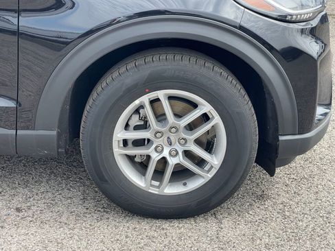 New 2026 Ford Explorer Active image 28