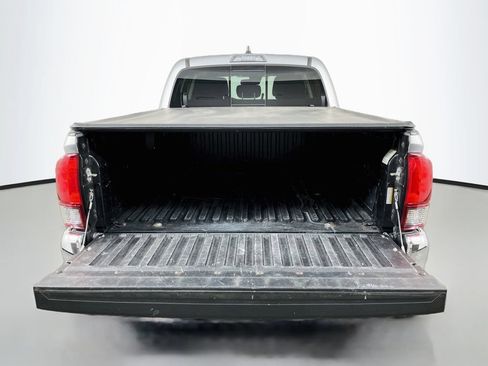 Used 2021 Toyota Tacoma SR5 RWD image 9