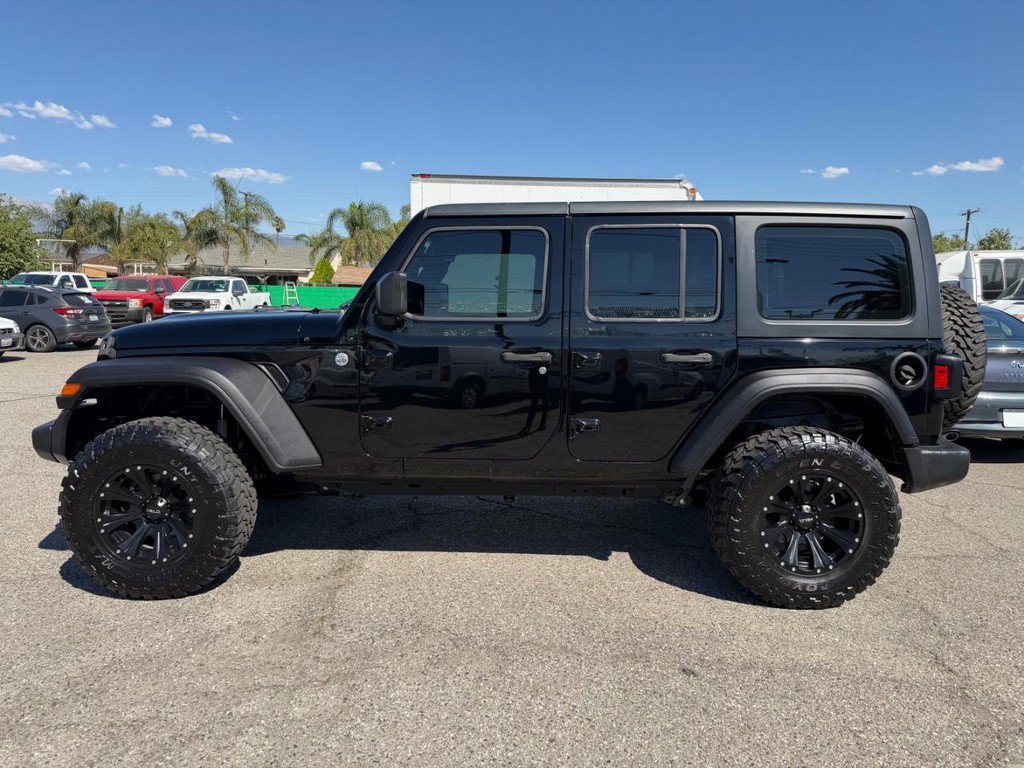 Used 2019 Jeep Wrangler Unlimited Sport AWD/4WD image 10