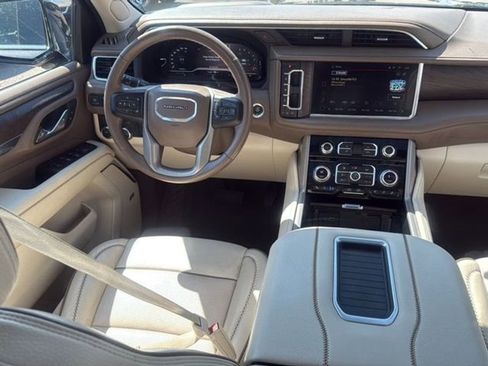 Used 2023 GMC Yukon Denali w/ Max Trailering Package image 19