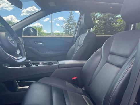 Certified 2023 Nissan Rogue SV w/ SV Premium B Package AWD/4WD image 20