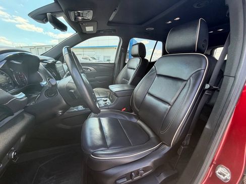 Used 2023 Chevrolet Traverse Premier w/ LPO, Floor Liner Package AWD/4WD image 13
