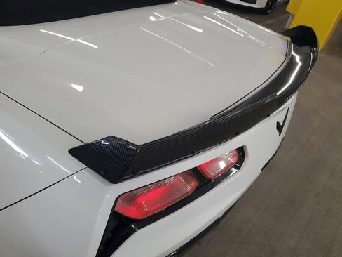 Used 2018 Chevrolet Corvette Z06 image 8