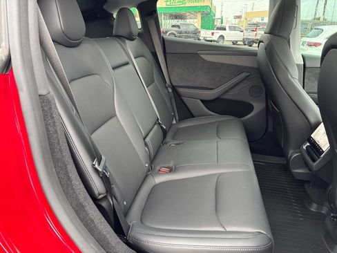 Used 2026 Tesla Model Y Long Range RWD image 14