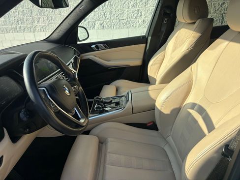 Used 2021 BMW X5 sDrive40i w/ Premium Package 3 image 2