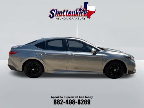Used 2025 Toyota Camry SE w/ Multimedia Upgrade Package FWD image 5