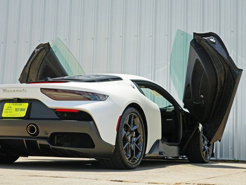 Used 2023 Maserati MC20 Coupe image 62