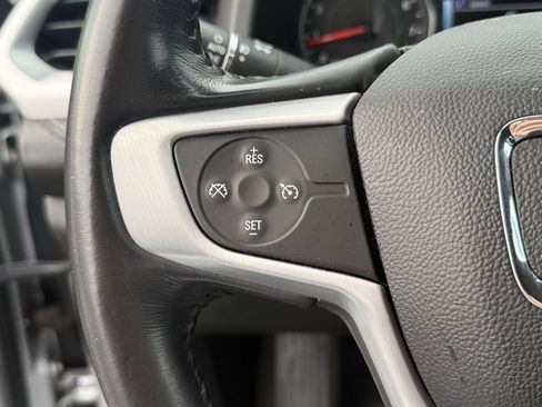 Used 2019 GMC Acadia SLE image 20