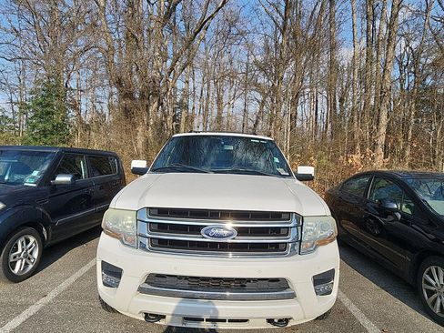 Used 2016 Ford Expedition Limited w/ Equipment Group 301A image 6