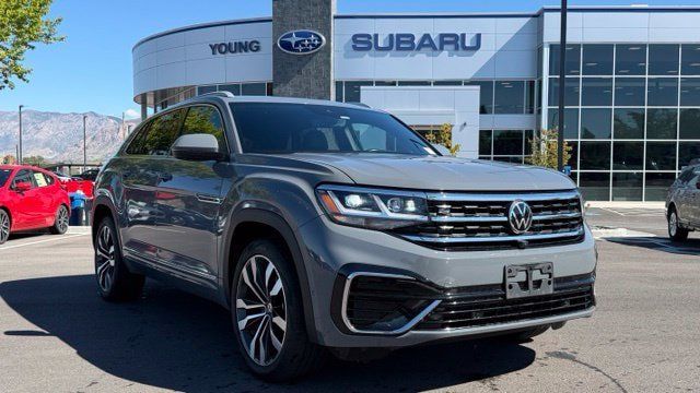 Used 2022 Volkswagen Atlas Cross Sport SEL Premium R-Line AWD/4WD image 1