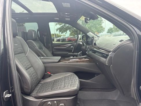 Used 2024 Cadillac Escalade Sport Platinum w/ LPO, ONYX Package AWD/4WD image 26