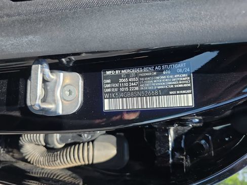 Used 2025 Mercedes-Benz CLA 250 image 32