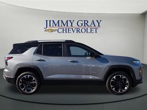 New 2026 Chevrolet Equinox LT w/ Convenience Package II image 2