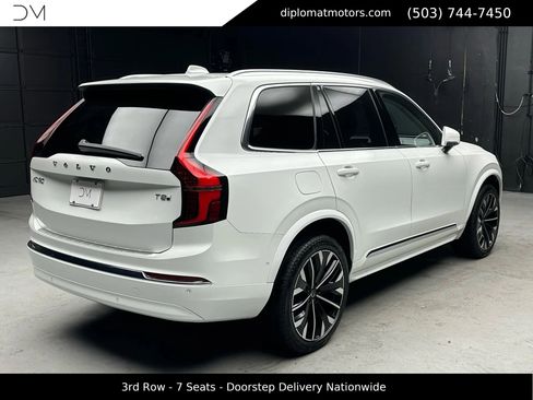 Used 2025 Volvo XC90 T8 Ultra w/ Protection Package Premier image 6