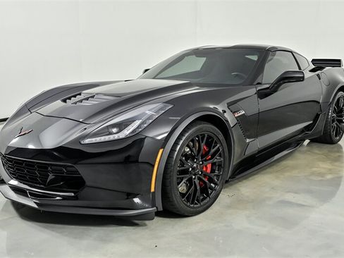 Used 2017 Chevrolet Corvette Z06 w/ Battery Protection Package RWD image 5
