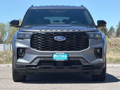 Certified 2025 Ford Explorer ST-Line w/ ST-Line Street Pack AWD/4WD image 10