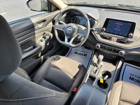Used 2020 Nissan Altima 2.5 S FWD image 14