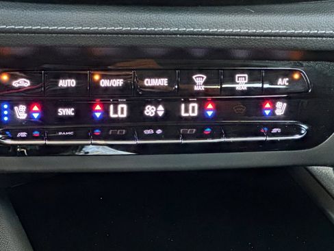 Certified 2023 Buick Envision Avenir image 22