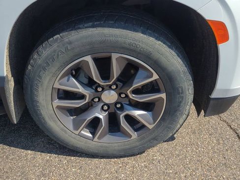 Used 2022 Chevrolet Tahoe LT w/ LT Signature Package image 19