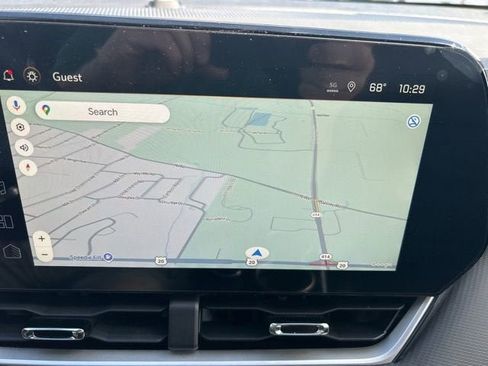 New 2026 Chevrolet Equinox LT w/ Convenience Package II image 12