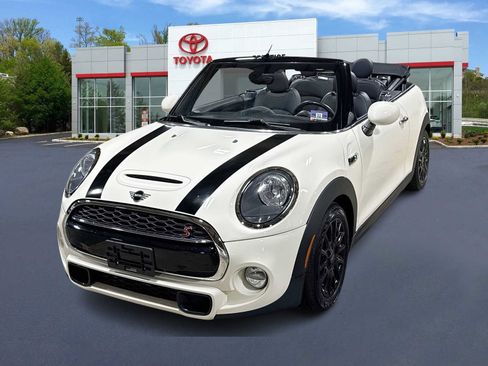 Used 2019 MINI Cooper S FWD image 1
