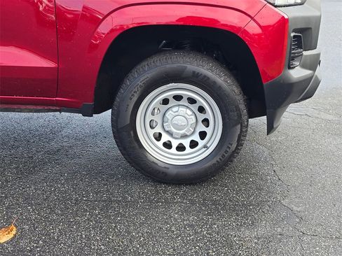 Used 2024 Chevrolet Colorado W/T w/ WT Convenience Package II image 2