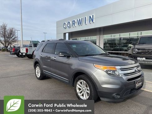 Used 2014 Ford Explorer XLT w/ Equipment Group 202A image 1