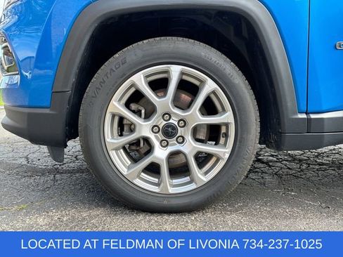 Used 2025 Jeep Compass Limited AWD/4WD image 31