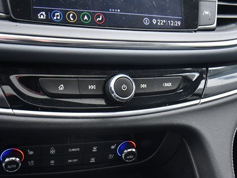 Used 2021 Buick Enclave Premium image 34