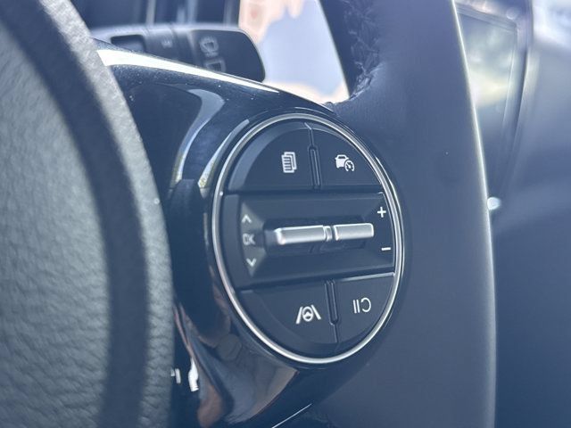 Used 2025 Kia Soul EX FWD image 32