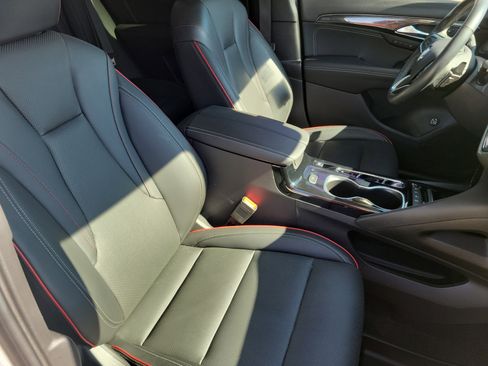 Used 2023 Buick Envision Essence w/ Sport Touring Package image 10