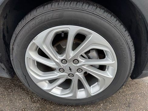 Used 2023 Chevrolet Bolt EUV LT image 30