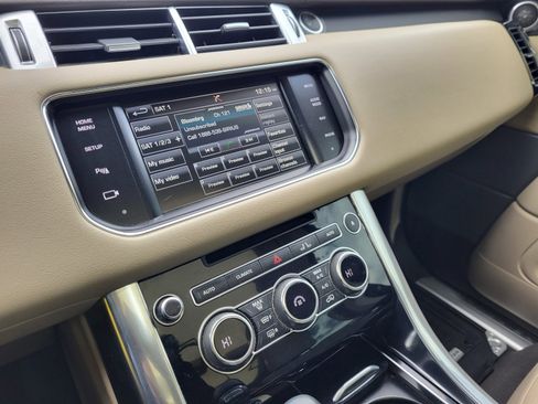 Used 2015 Land Rover Range Rover Sport HSE image 11