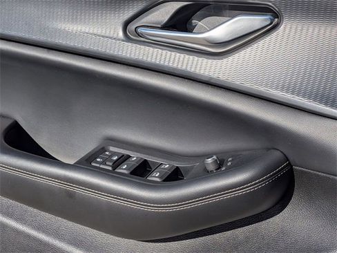 Certified 2024 Jeep Grand Cherokee L Laredo image 15