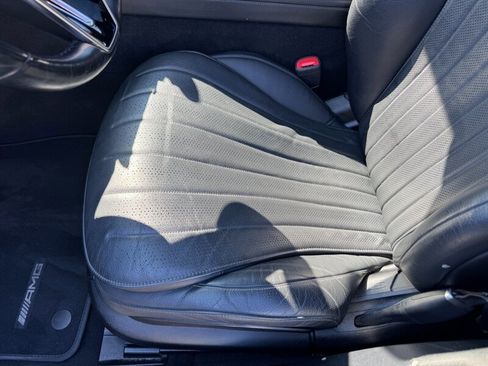 Used 2022 Mercedes-Benz S 580 4MATIC Sedan w/ AMG Line Package image 21