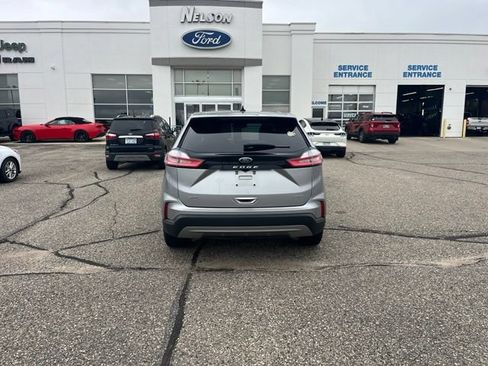 Used 2023 Ford Edge SEL AWD/4WD image 5