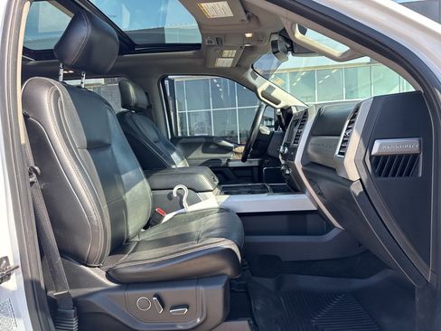 Used 2017 Ford F350 Lariat w/ Lariat Ultimate Package image 34