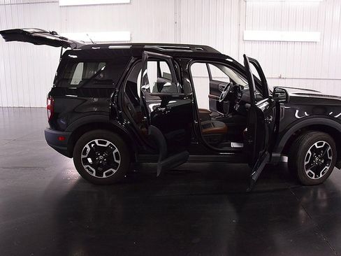 Used 2023 Ford Bronco Sport Outer Banks w/ Tech Package image 34