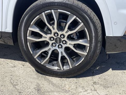 New 2026 GMC Acadia Denali Ultimate AWD/4WD image 33