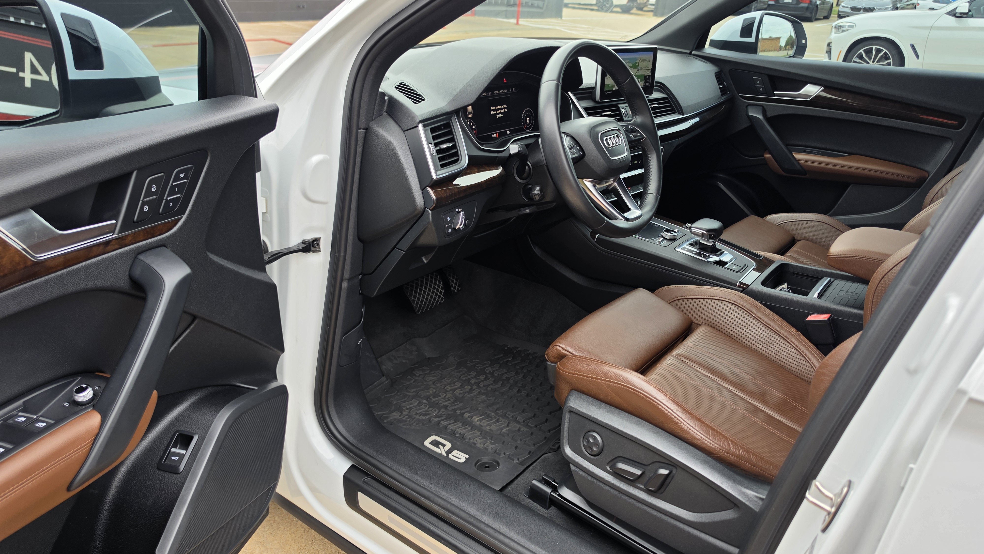 Used 2019 Audi Q5 2.0T Premium Plus w/ Premium Plus Package AWD/4WD image 25