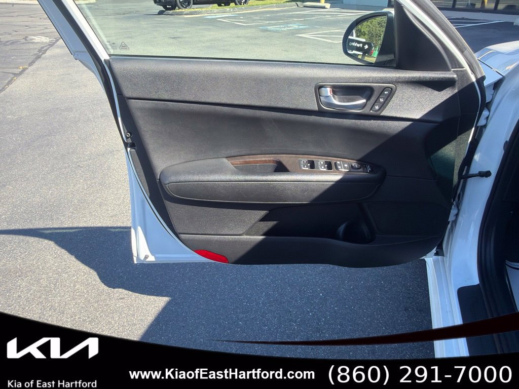 Used 2017 Kia Optima EX FWD image 30