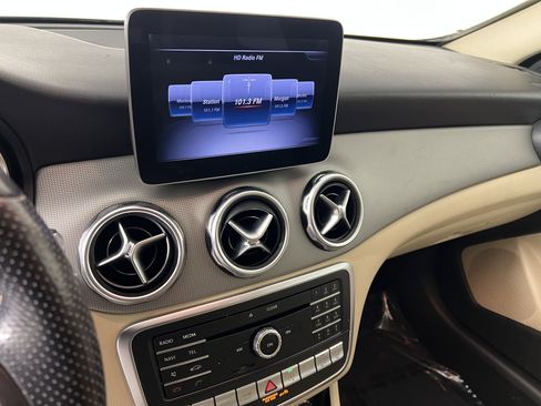 Used 2019 Mercedes-Benz GLA 250 250 image 27