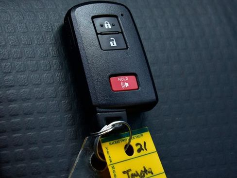 Certified 2021 Toyota Tacoma Limited image 27