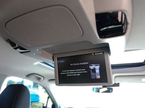 Used 2019 Honda Pilot Touring image 27
