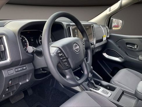 New 2026 Nissan Frontier SV AWD/4WD image 7