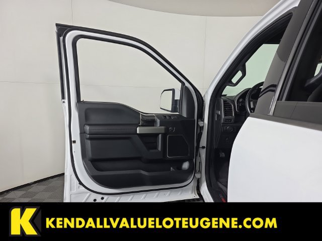 Used 2018 Ford F150 Raptor w/ Equipment Group 802A Luxury AWD/4WD image 25