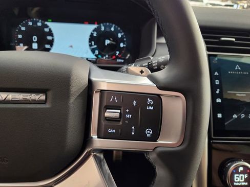 New 2026 Land Rover Discovery Limited Edition image 28