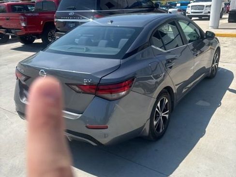 Used 2020 Nissan Sentra SV image 7