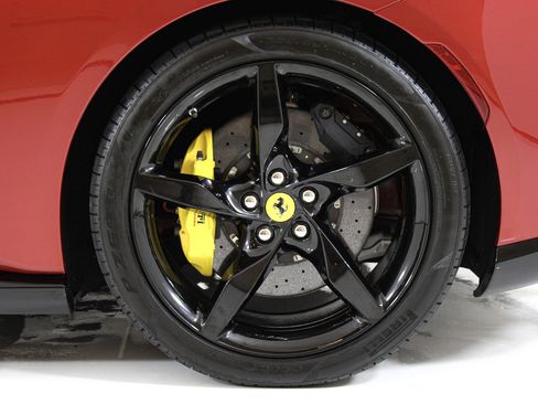 Certified 2023 Ferrari Portofino M RWD image 20