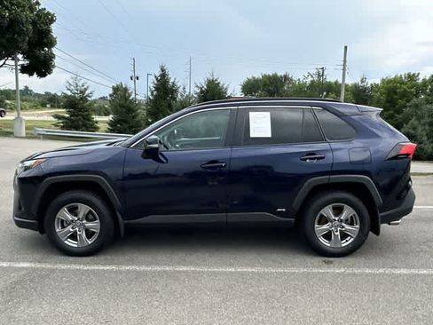 Used 2024 Toyota RAV4 XLE w/ Convenience Package AWD/4WD image 2